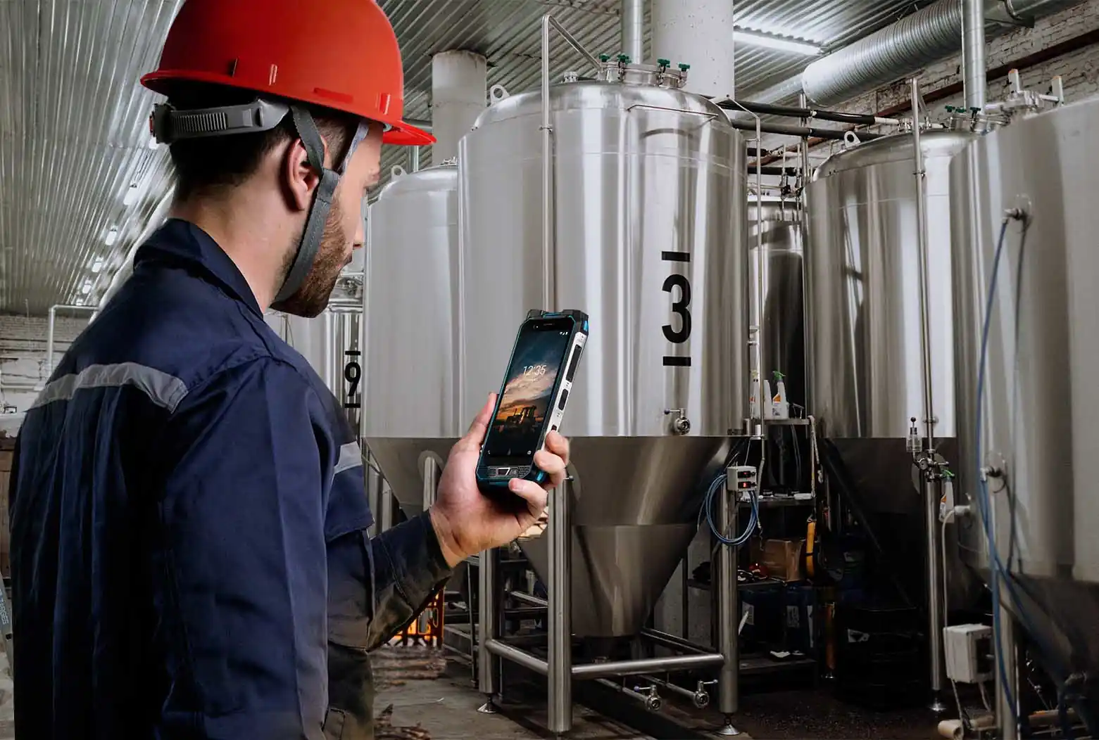  Use of Intrinsically Safe Smartphones in Industry